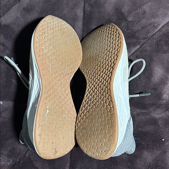 New Balance Tennis Shoes - Picture 5 of 5